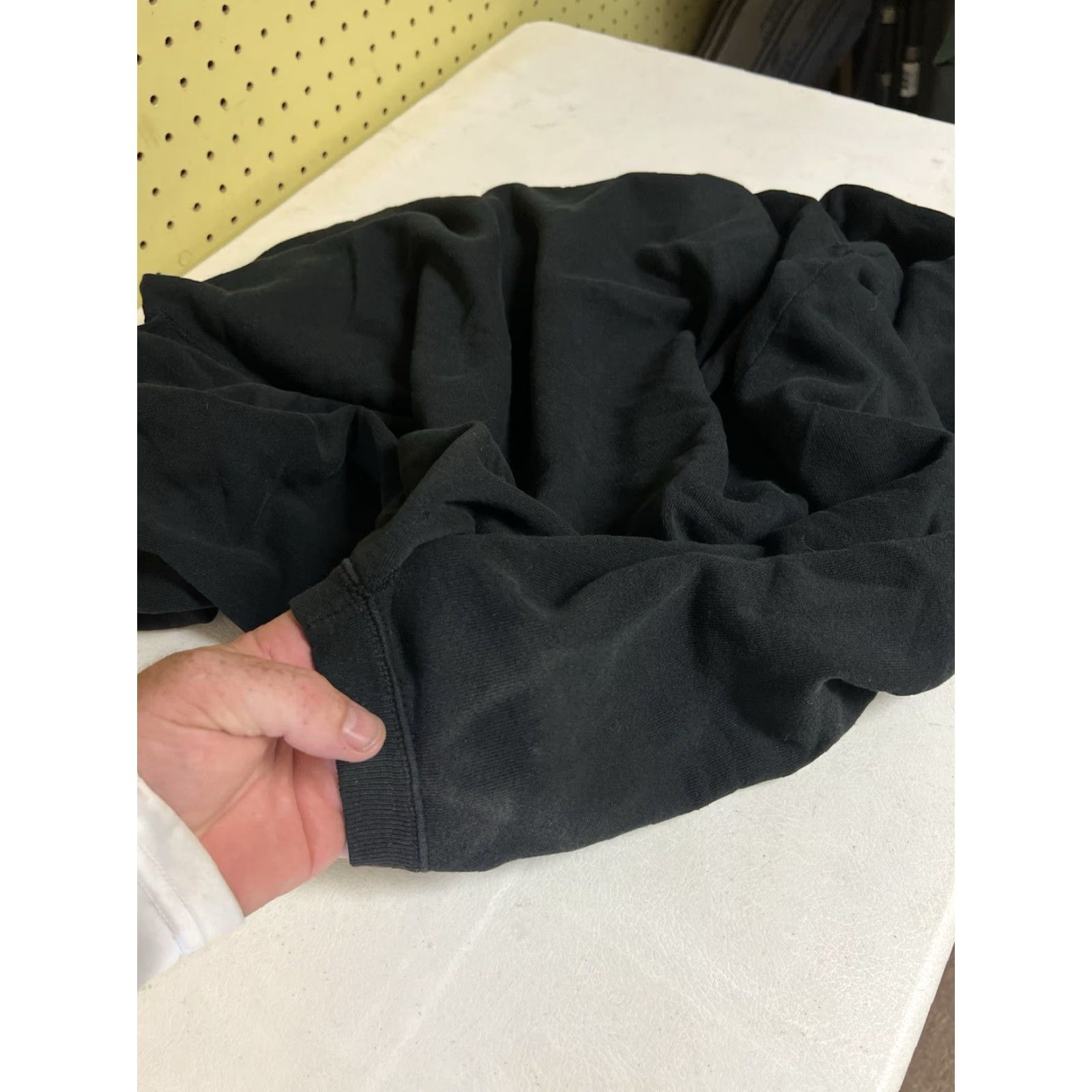 Hanes VINTAGE Hanes Sweatshirt XL Black 80s Weathervane Crewneck USA Unisex Adults Pullover Cotton Blend Size US XL / EU 56 / 4 - 4 Thumbnail