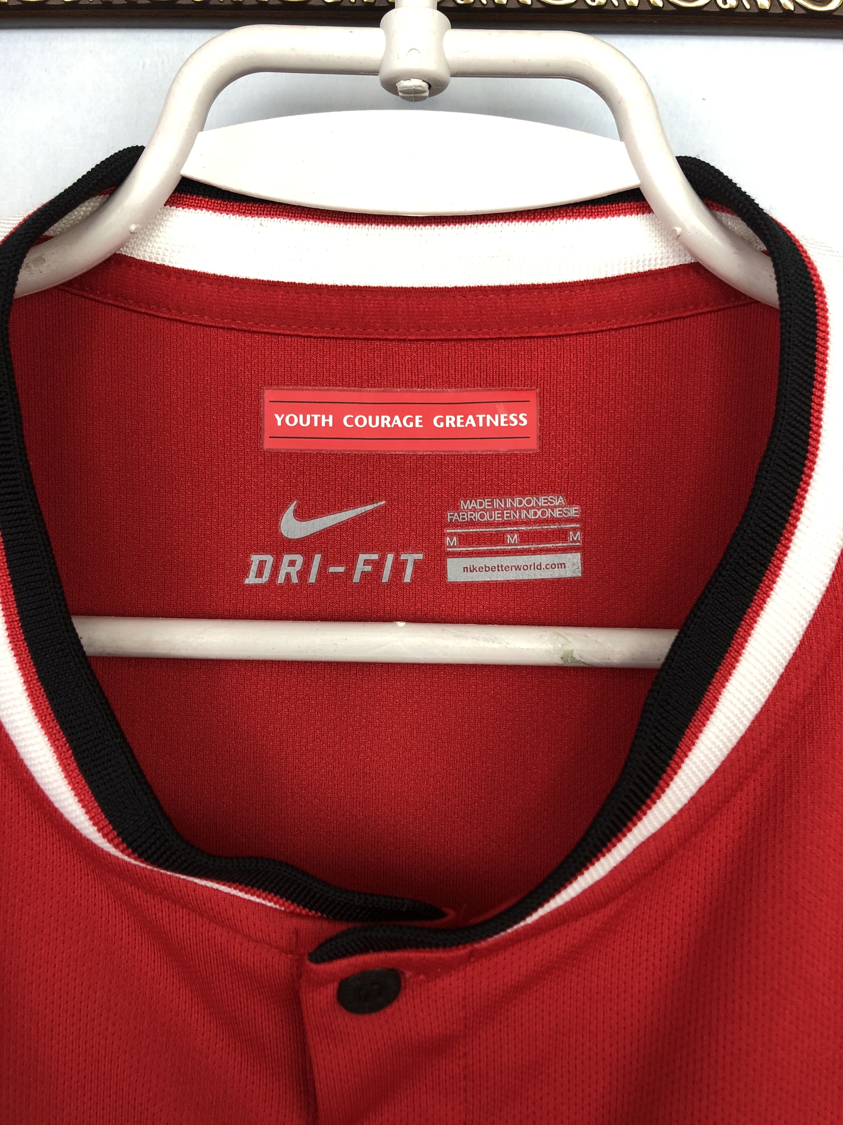 Nike Manchester United football shirt Soccer Nike Rooney Jersey Size US M / EU 48-50 / 2 - 8 Thumbnail