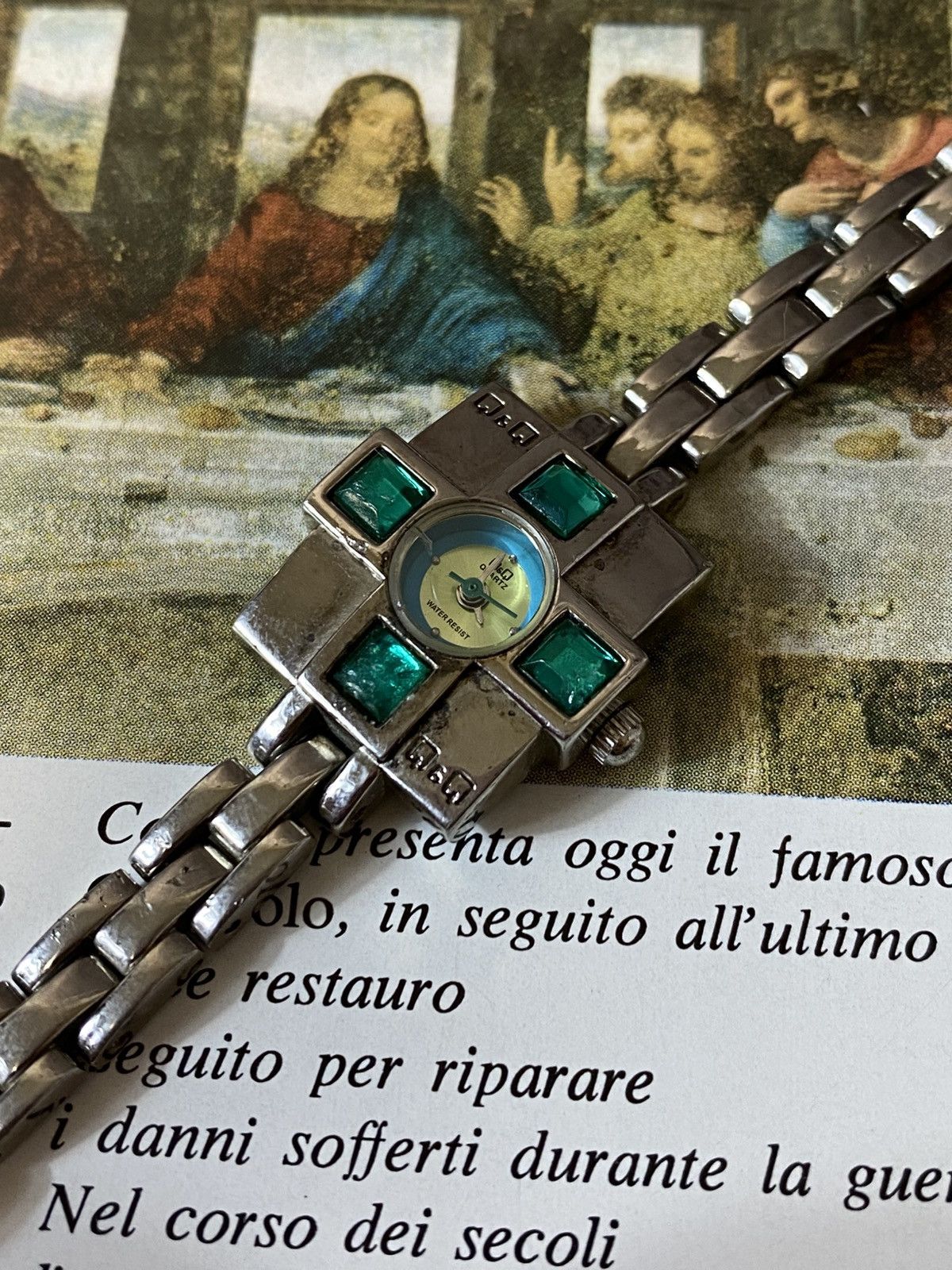 Japanese Brand Vintage Q&Q Citizen Emerald Stone Cross Watch Silver Tone Size ONE SIZE - 2 Thumbnail
