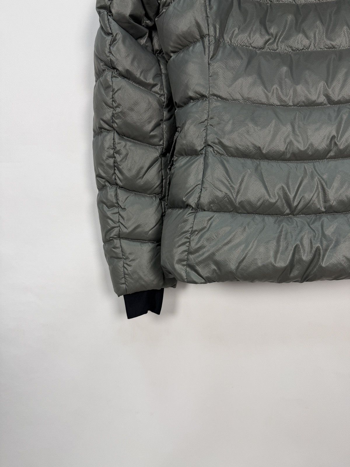KJUS Kjus Ladies Cosmopolitan Down Puffer With Fur Jacket Size M Size M / US 6-8 / IT 42-44 - 16 Thumbnail