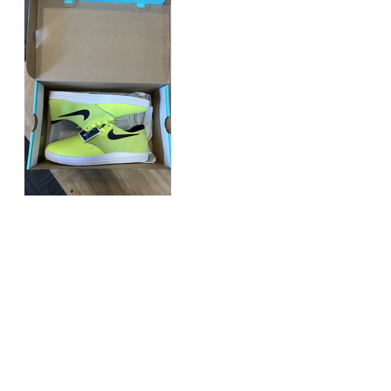 Vintage Nike SB Lunar Oneshot Volt/Black Sneaker 631044-700 US Men’s 8 DS Brand New In Box With Marks As Is Size US 7 / EU 40 - 10 Thumbnail