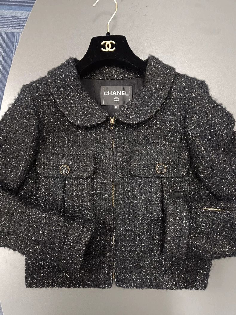 Chanel Chanel Black Wool Jacket with Pockets- DMC Size US XS / EU 42 / 0 - 1 Thumbnail
