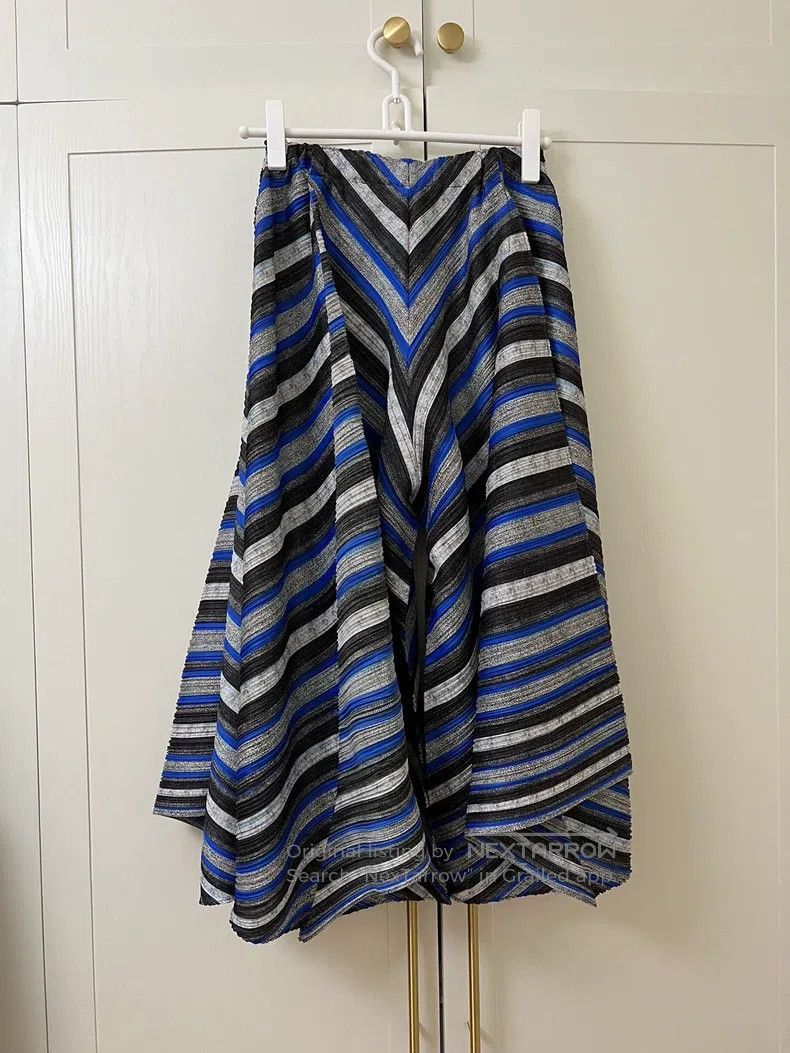 Issey Miyake Issey Miyake size:3 Blue Skirt Size 22" - 7 Thumbnail