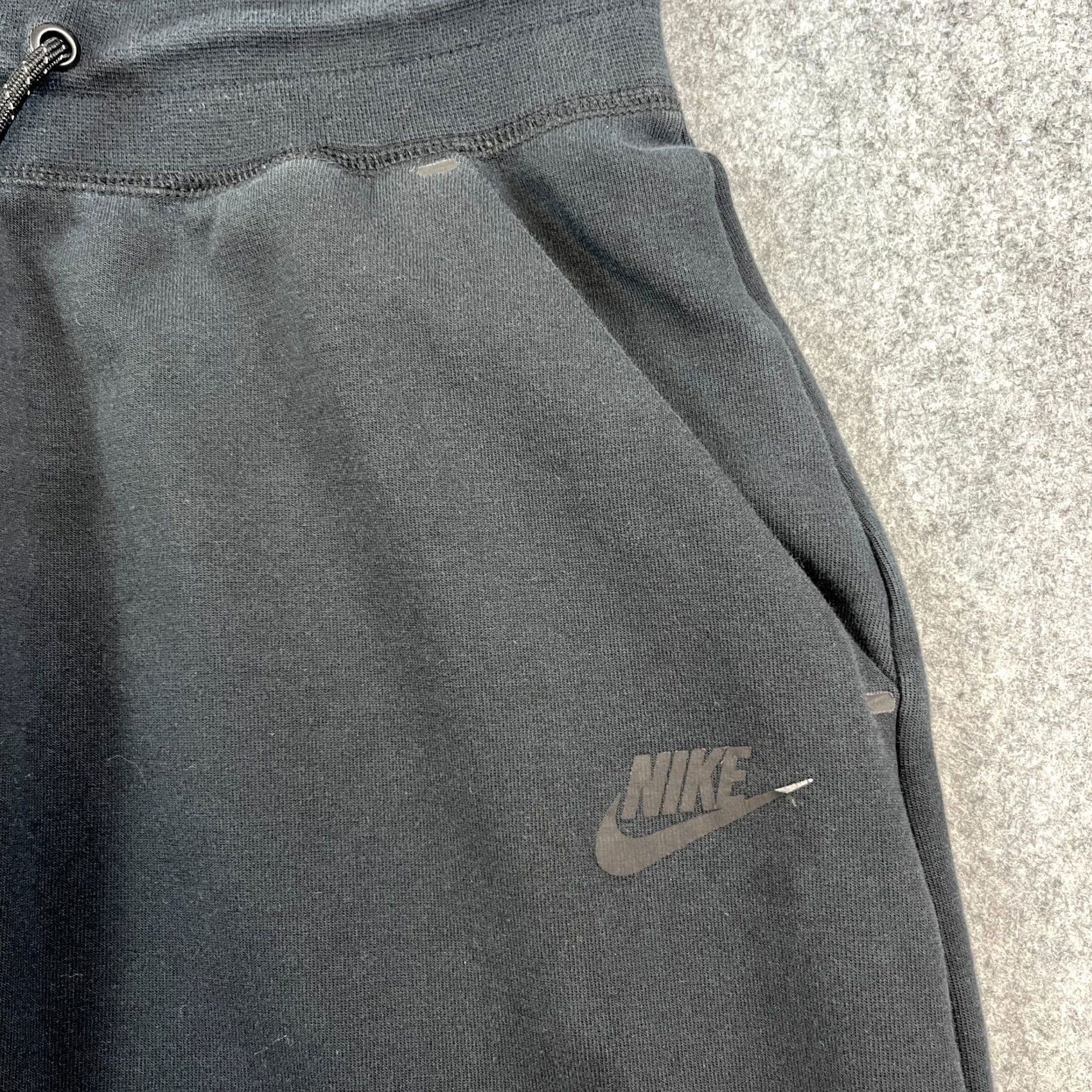 Nike Nike Womens Midi Skirt Front Slit Tech Fleece Black Small Size 28" / US 6 / IT 42 - 7 Thumbnail