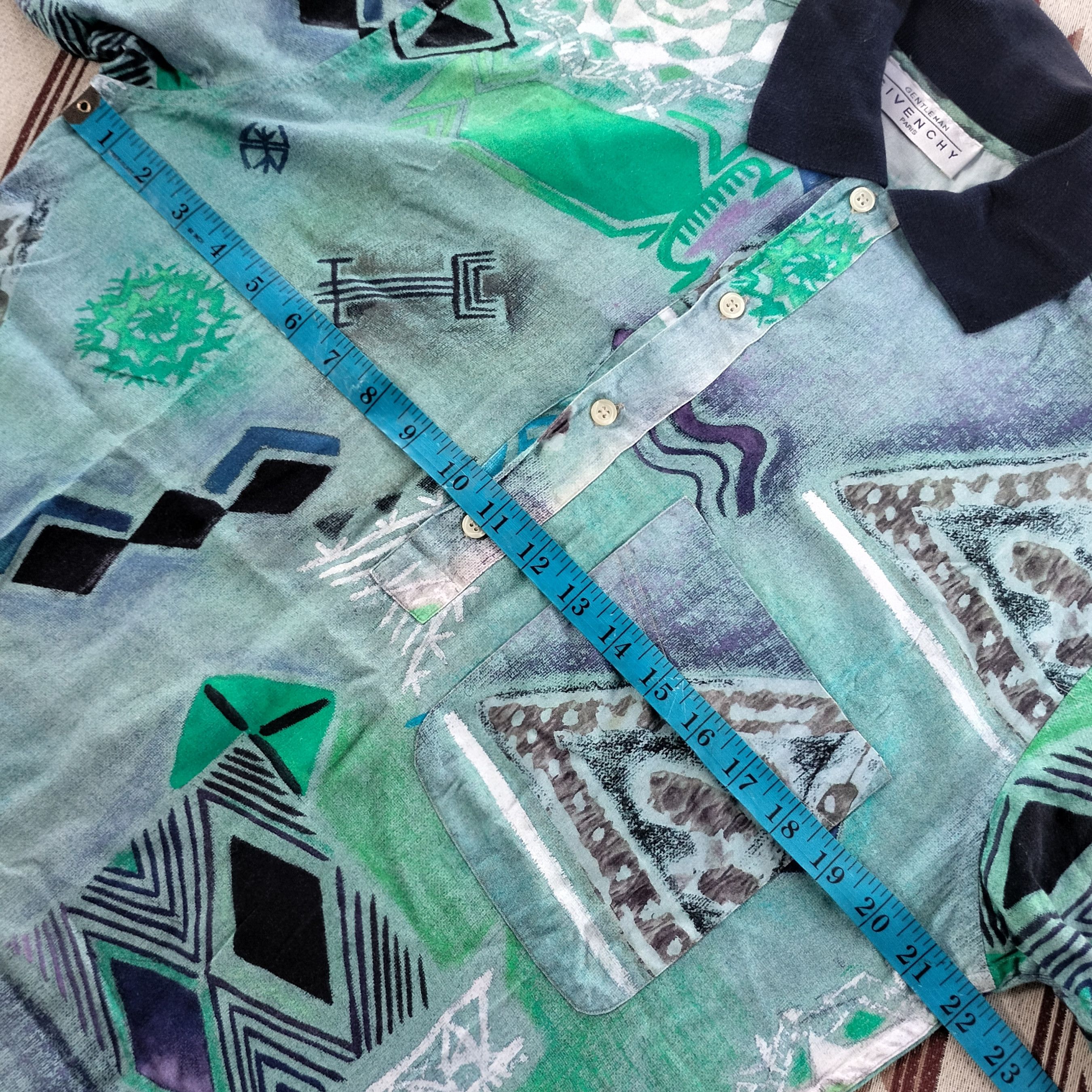 Givenchy Vtg Givenchy pattern polo ss shirt Size US S / EU 44-46 / 1 - 17 Thumbnail