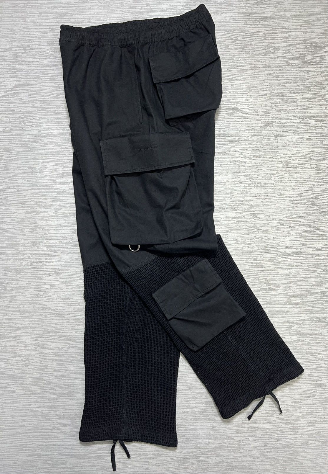 Givenchy Givenchy - Mesh Panel Multi-Pocket Cargo Pants Size US 30 / EU 46 - 1 Thumbnail