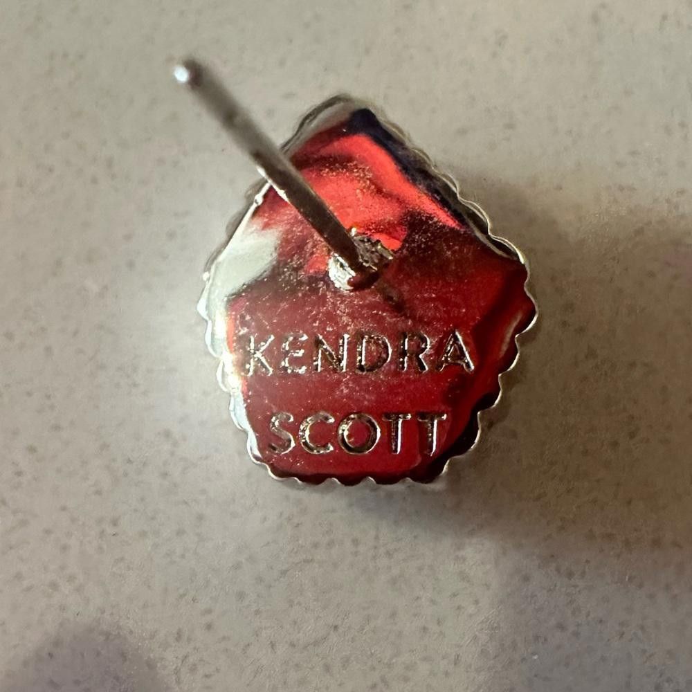 Kendra Scott Kendra Scott Tessa Slate Gray Cat’s Eye Silver Stud Earrings Size ONE SIZE - 6 Thumbnail