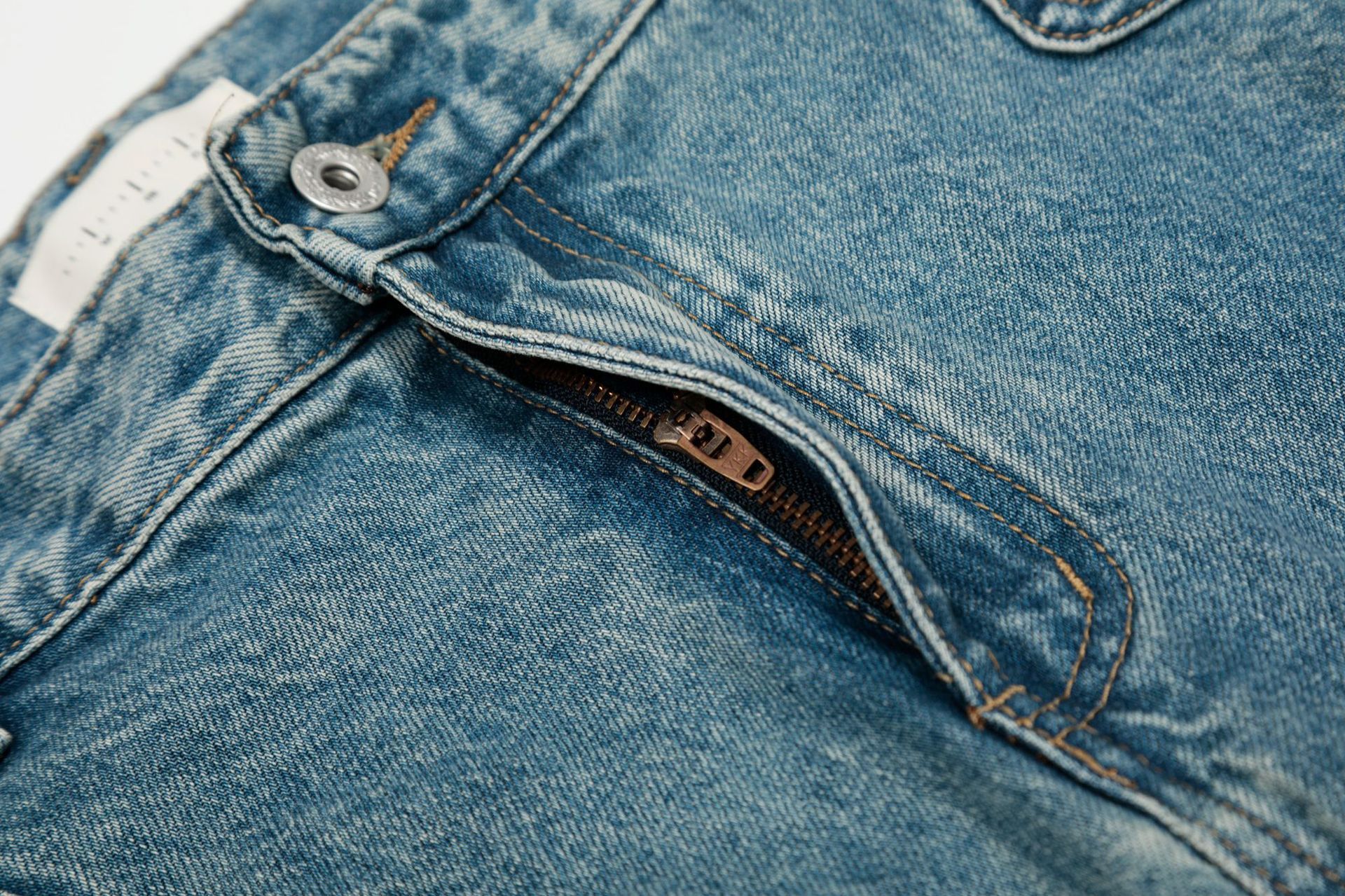 Jean Men's washed distressed casual vintage scimitar jeans Size US 34 / EU 50 - 3 Thumbnail