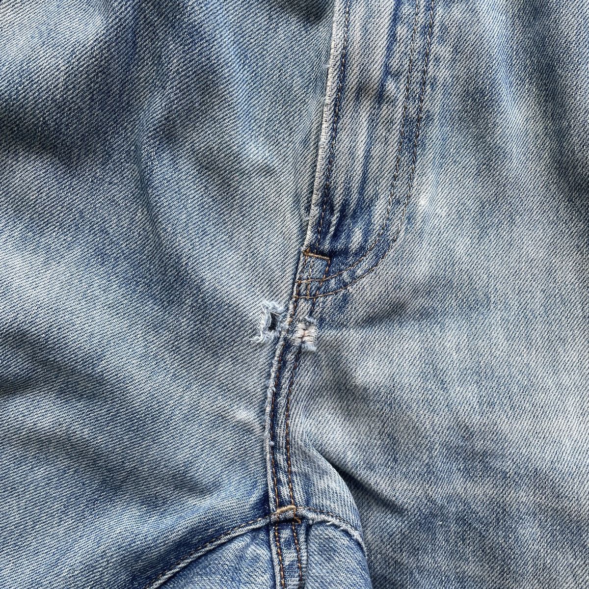 Japanese Brand W37 Vintage Distressed Japanese Jeans Faded Denim Pants Size US 37 - 8 Thumbnail