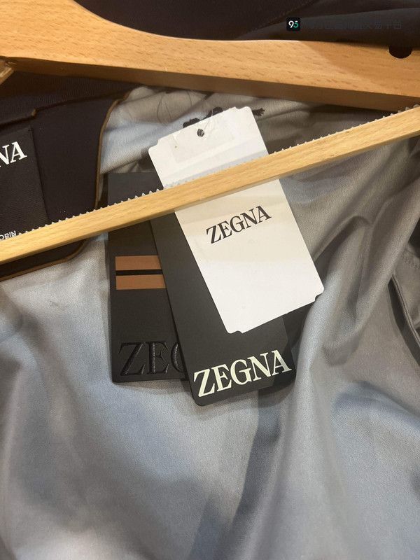 Ermenegildo Zegna Zegna FW24 Solid Zip Long. Size US L / EU 52-54 / 3 - 4 Thumbnail