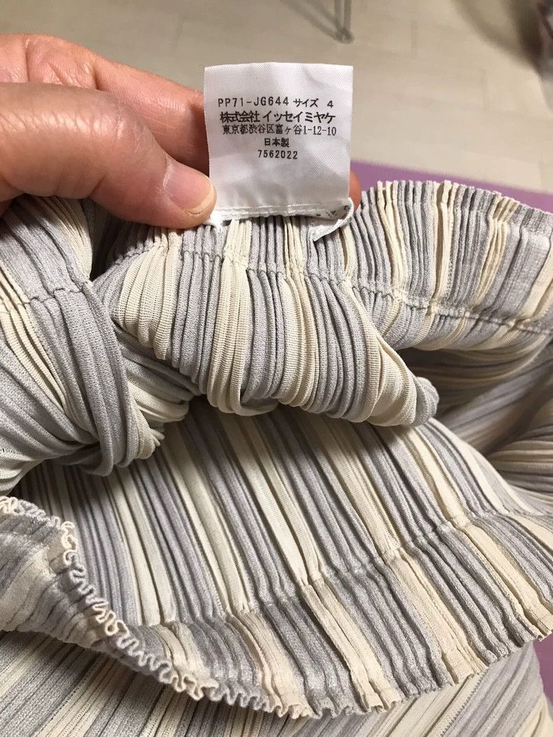Issey Miyake Issey Miyake size:3 Grey skirt Size 42" / US 20 - 6 Thumbnail