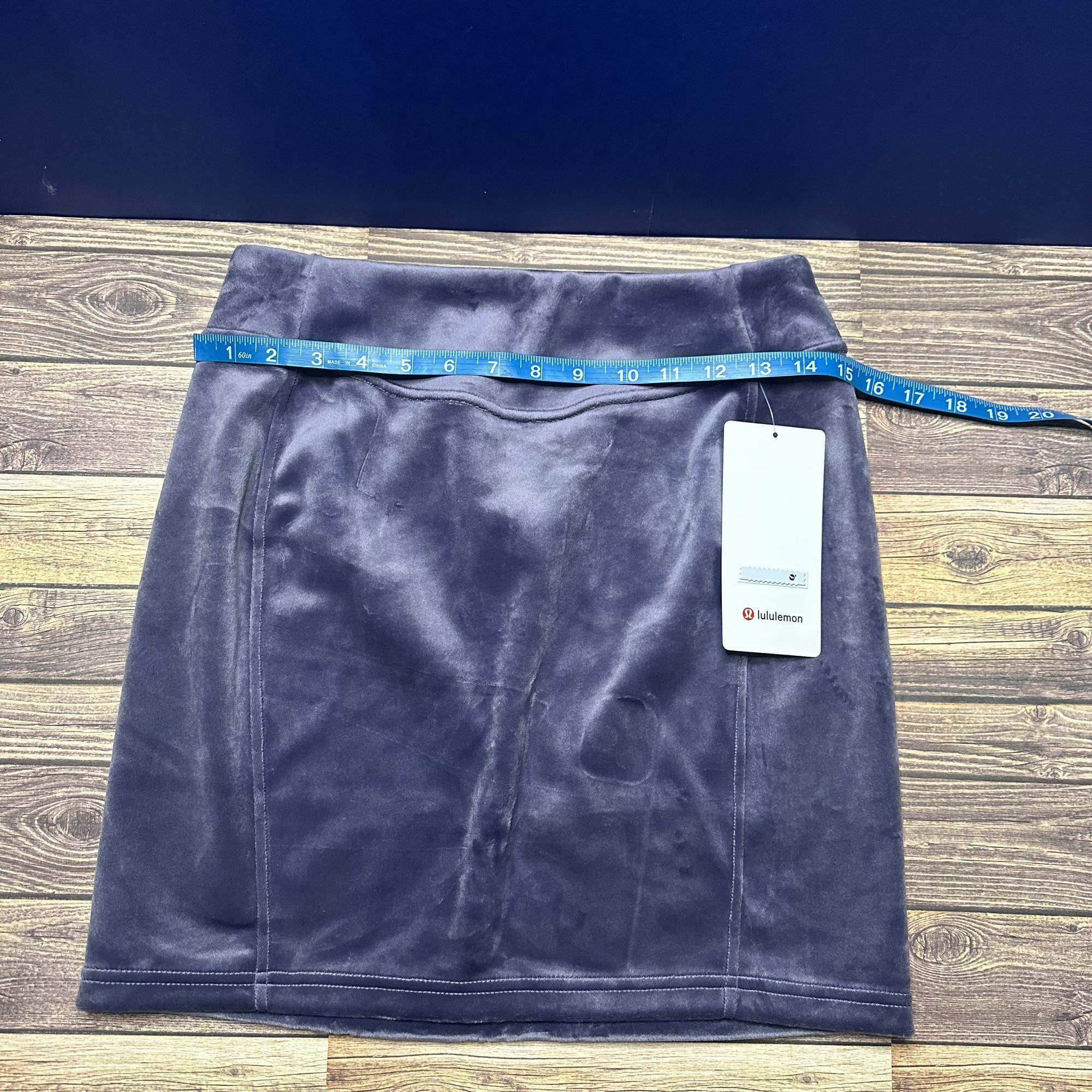 Lululemon Lululemon Scuba High Rise Mini Skirt Velvet NWT Size Small Size 28" / US 6 / IT 42 - 3 Thumbnail