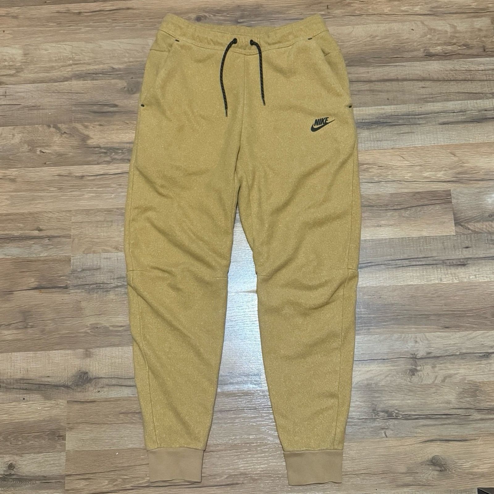 Nike Nike Tech Fleece Winterized Elemental Gold Jogger Sweatpants Size US 28 / EU 44 - 1 Thumbnail