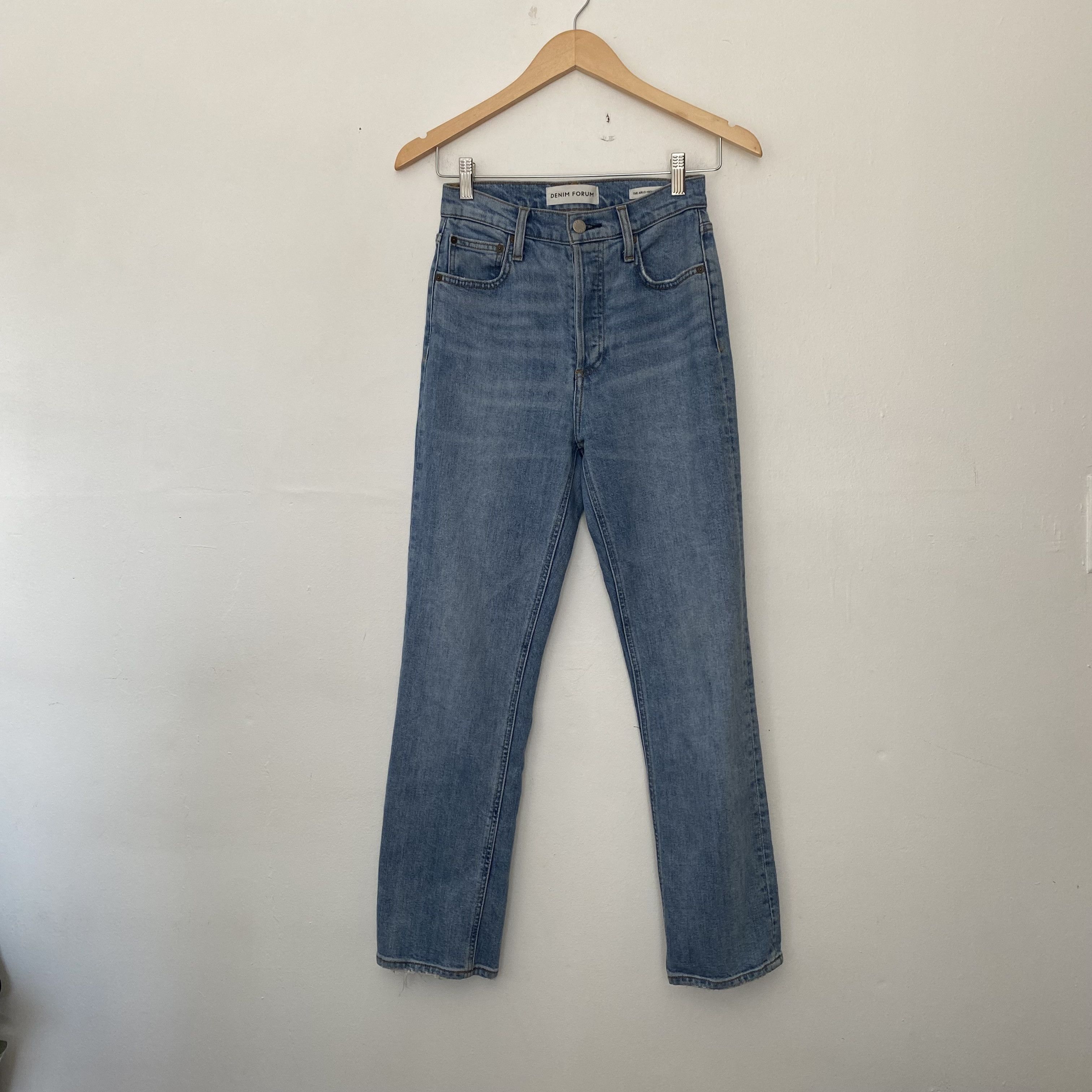 Aritzia Denim Forum The Arlo High Rise Straight 28L