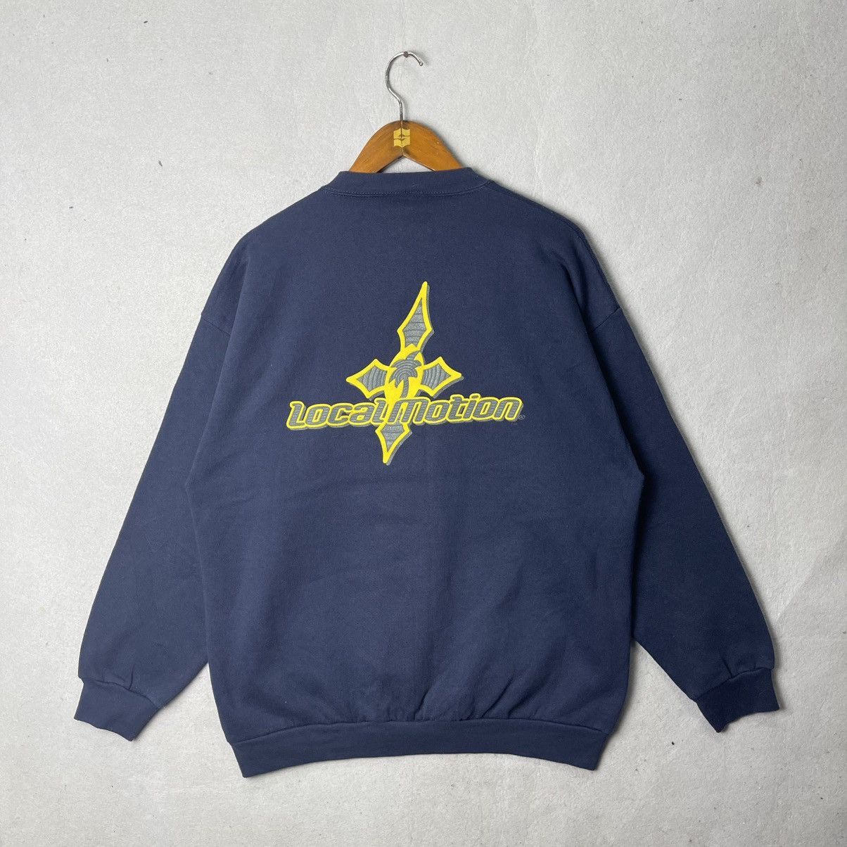 Vintage Vintage Local Motion Hawaii Back Logo Sweatshirt Size US XL / EU 56 / 4 - 1 Thumbnail