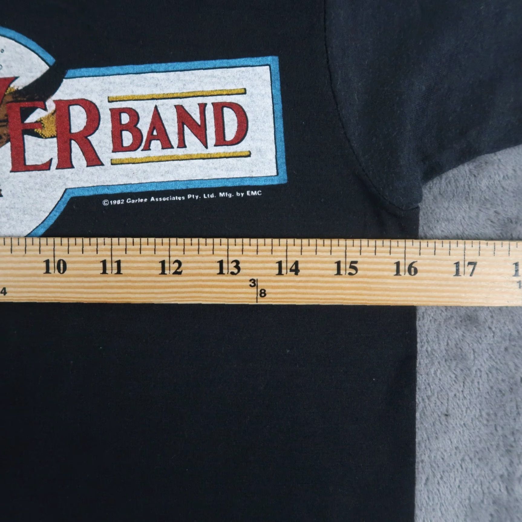 Vintage VINTAGE Little River Band 1982 Greatest Hits T-Shirt Short Sleeve Unisex Small Black 80s Retro Music Shirt Size US S / EU 44-46 / 1 - 7 Thumbnail
