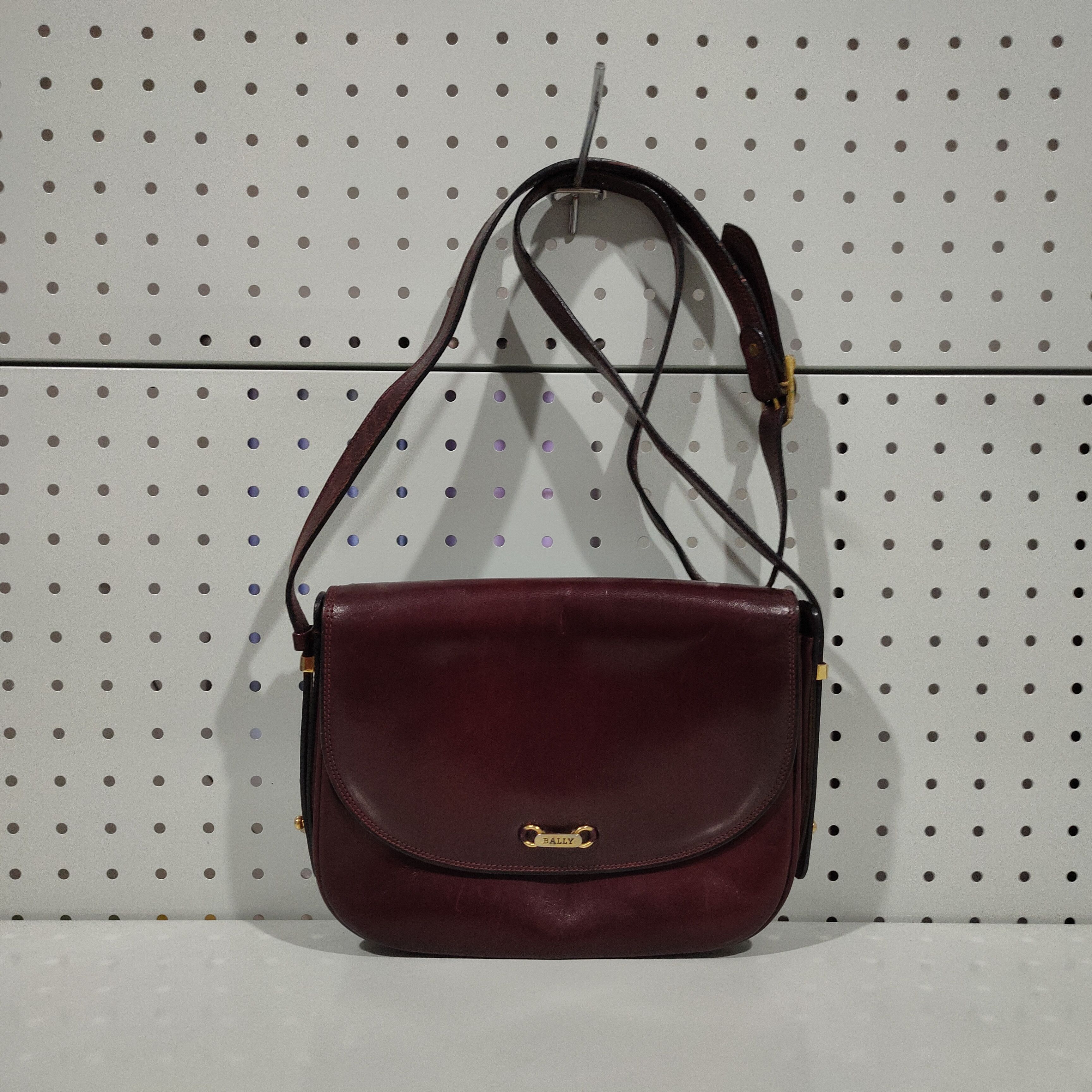 Bally 🔥Vintage Bally leather crossbody bag Size ONE SIZE - 1 Thumbnail
