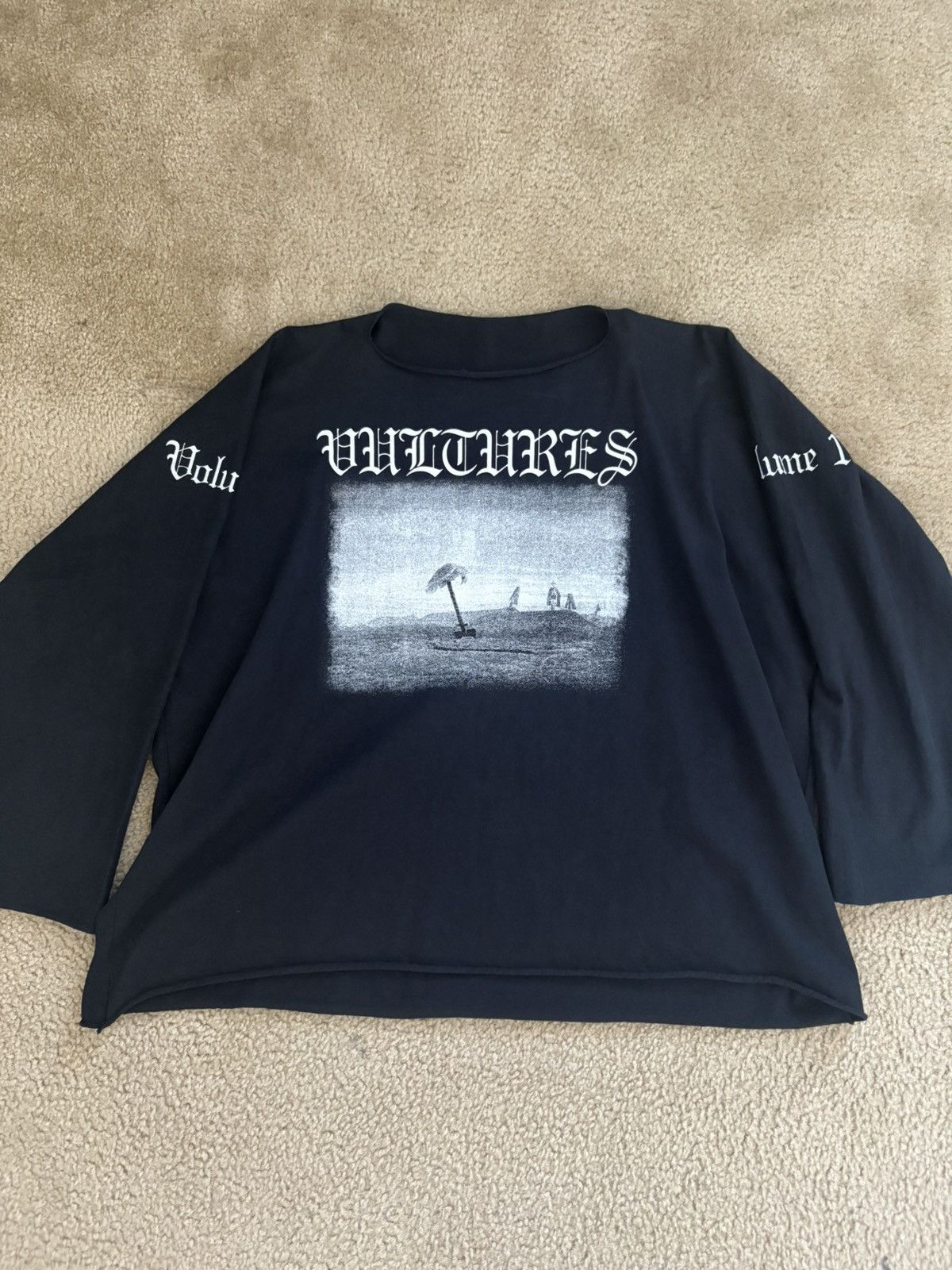 トップス size1 vultures VOLUME 1 LONG SLEEVE TEE Vultures Volume 1 Notracklist Kanye West and Ty Dolla Sign