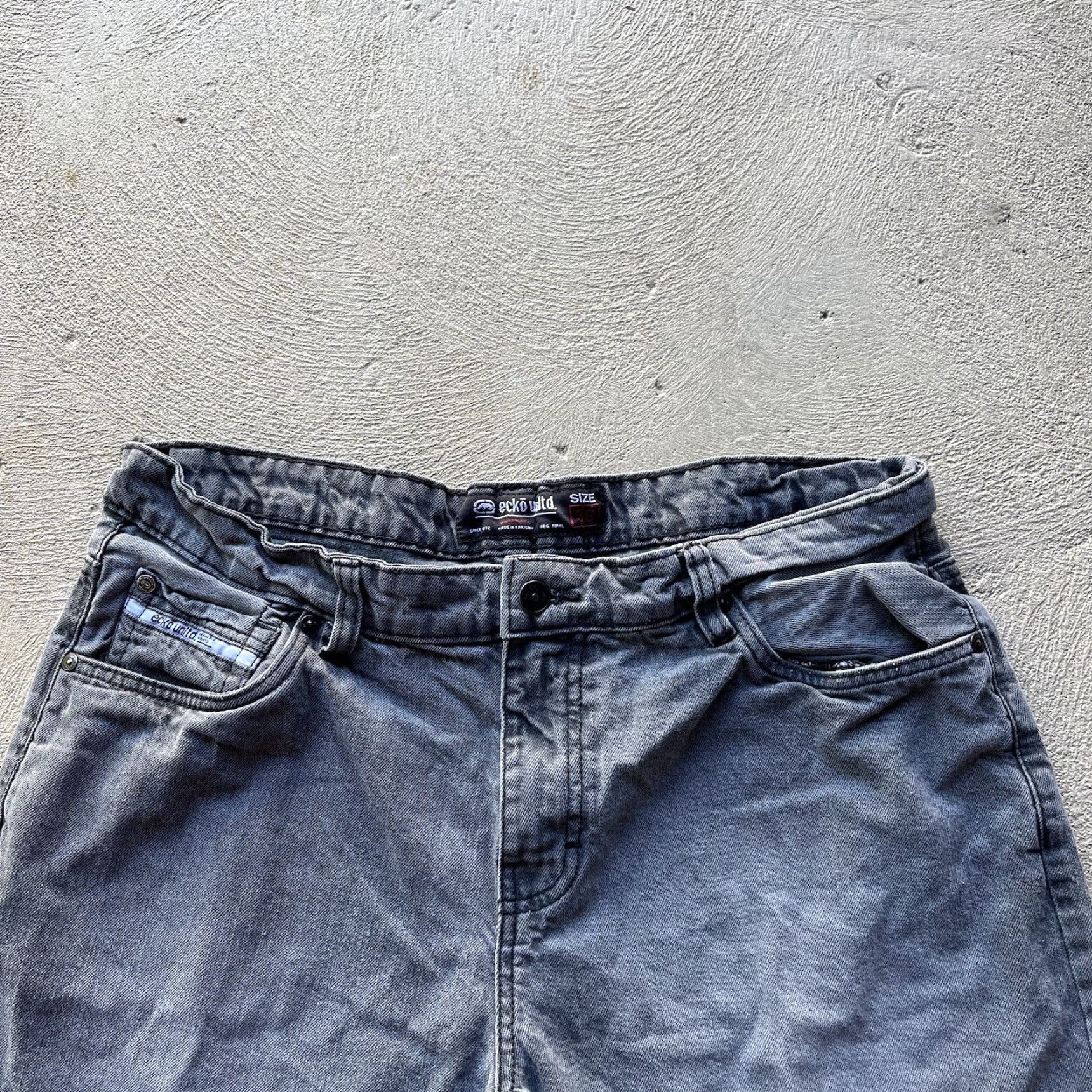 Ecko Unltd. VINTAGE Ecko Unltd Baggy Shorts Bermuda Mens 36 Gray Denim Cotton 90s Grunge Hip Hop Relaxed Inseam 12" Embroidered Pockets Mens Size US 36 / EU 52 - 2 Thumbnail