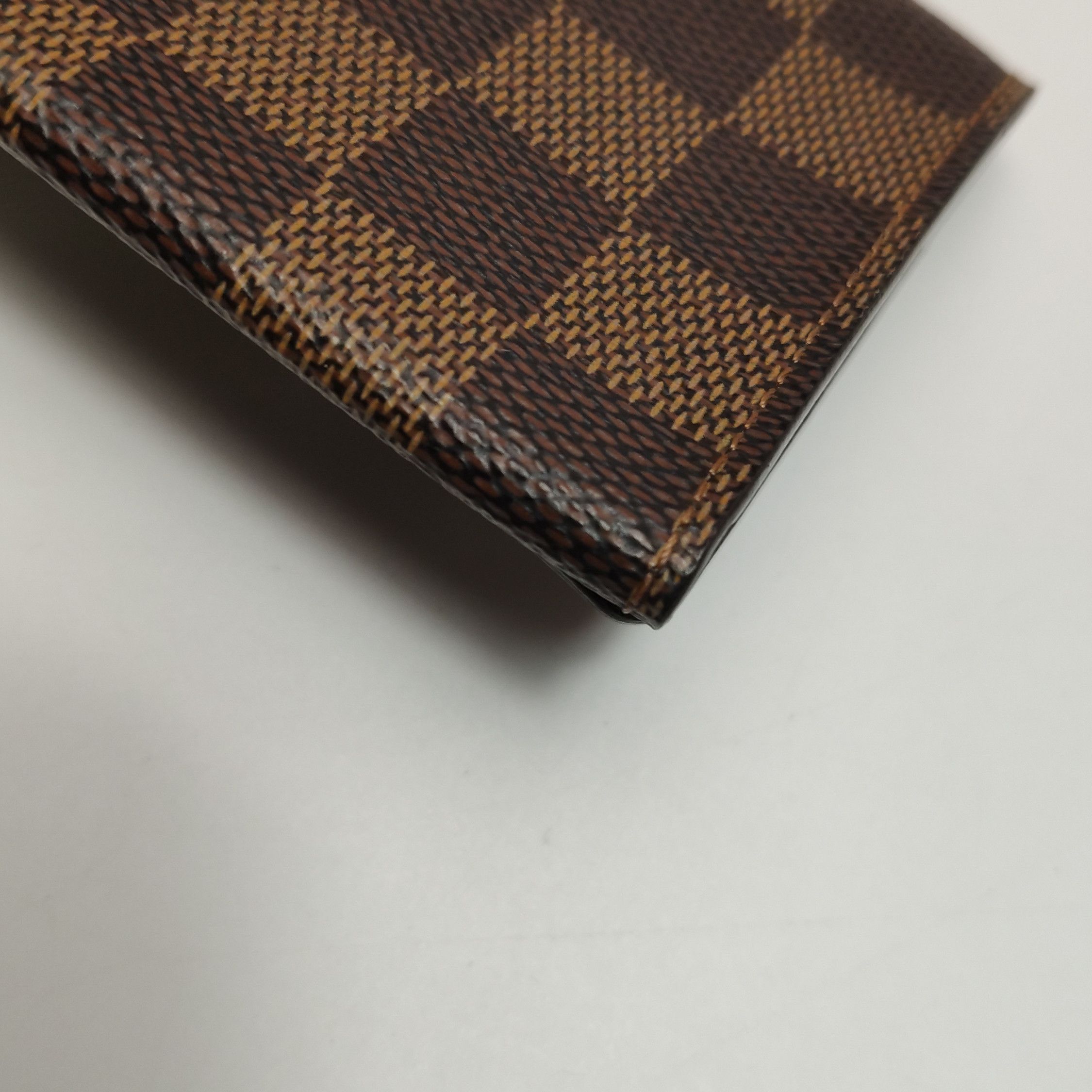 Louis Vuitton Louis Vuitton (LV) Cowhide Checkerboard Flap Card Holder -y Size ONE SIZE - 9 Thumbnail