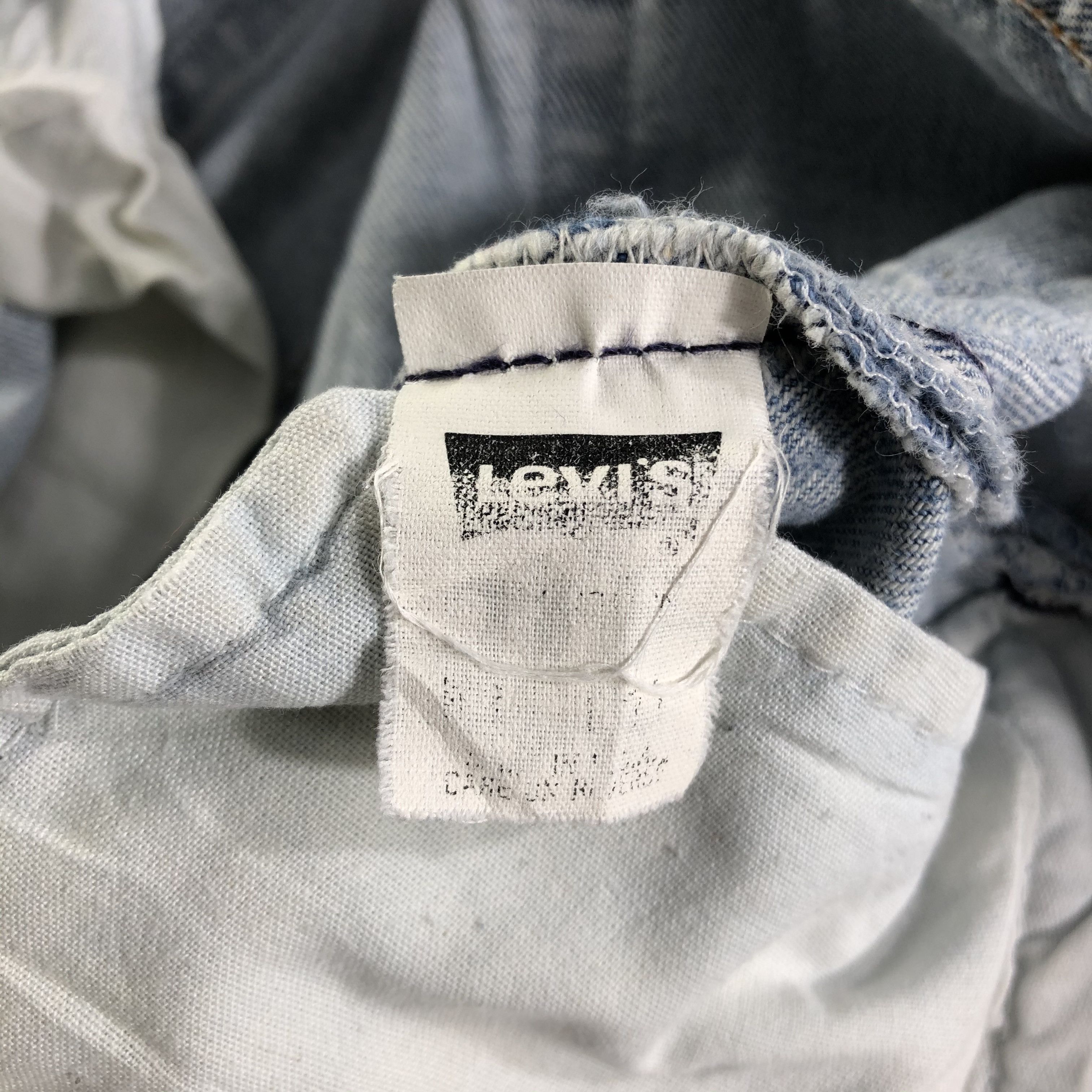 Levi's 90s Vintage Light Wash Levis 501 Jeans-J4365 Size US 34 / EU 50 - 13 Thumbnail