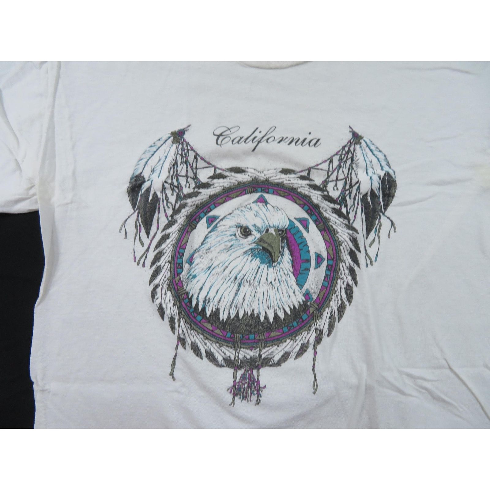 Hanes California Eagle Feathers Graphic White T-shirt Sz XL 1990s Size US XL / EU 56 / 4 - 2 Thumbnail