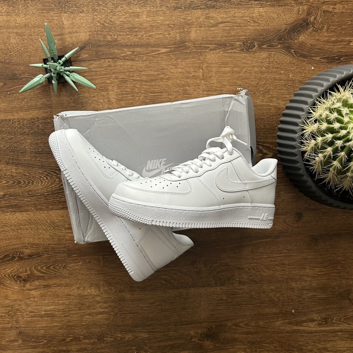 Nike Nike Air Force 1 White UK 7.5 / CM 26,5 Size US 7.5 / EU 40-41 - 5 Thumbnail