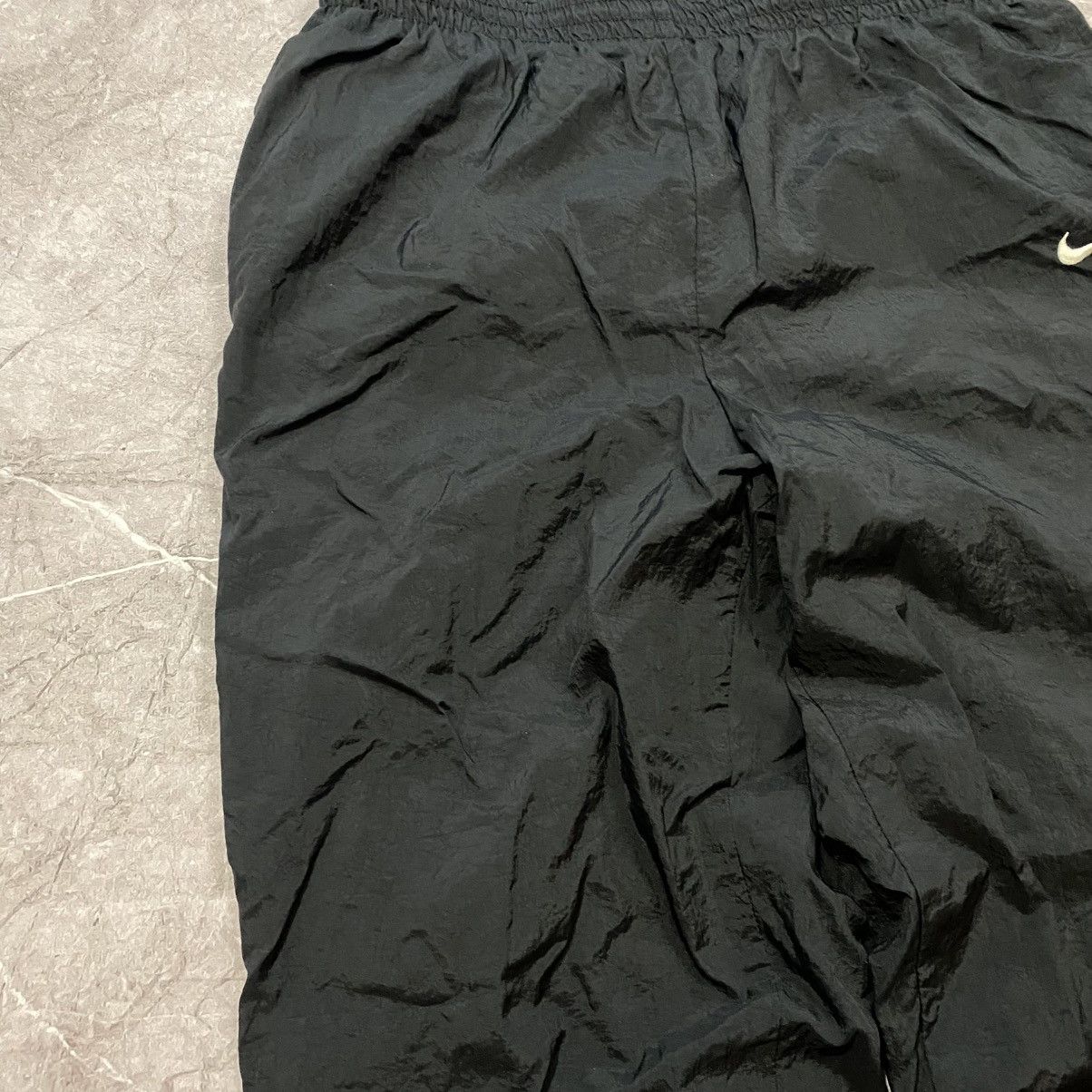 Nike VINTAGE NIKE NYLON DRILL PANTS MINI SWOOSH BLACK 90s Size US 33 - 6 Thumbnail