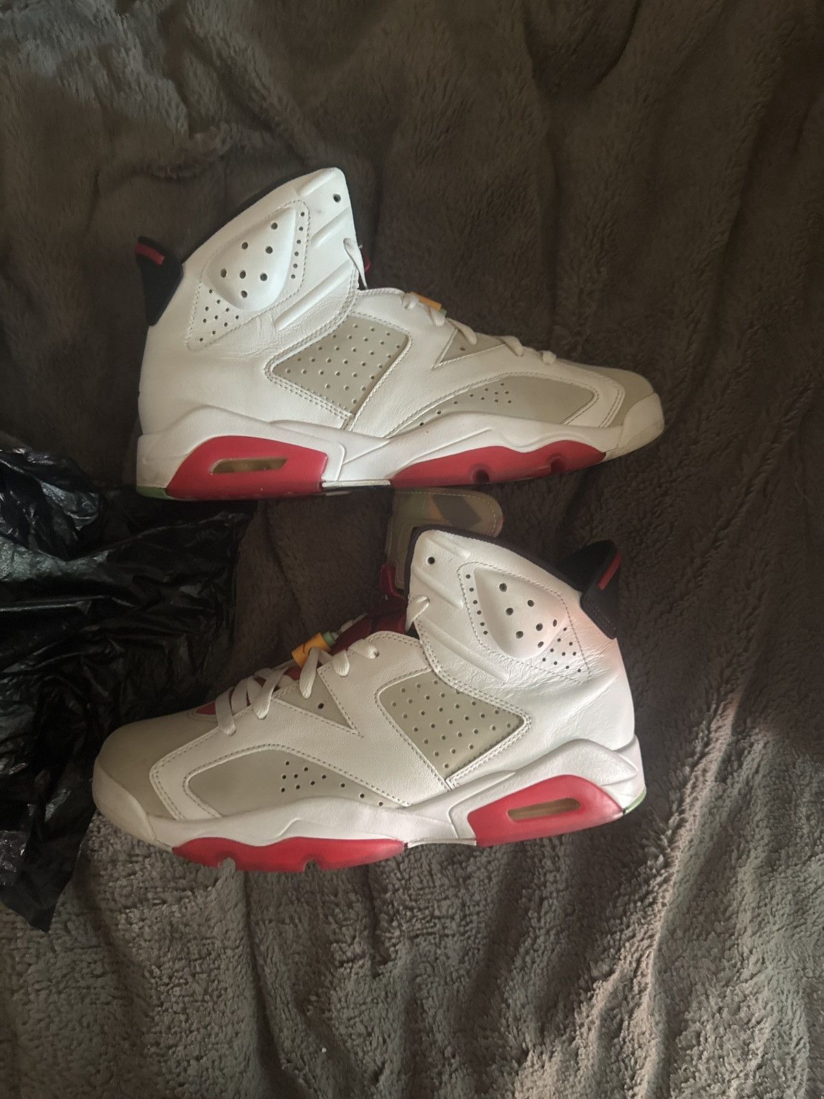 Jordan Brand Jordan 6 hare Size US 10.5 / EU 43-44 - 1 Thumbnail