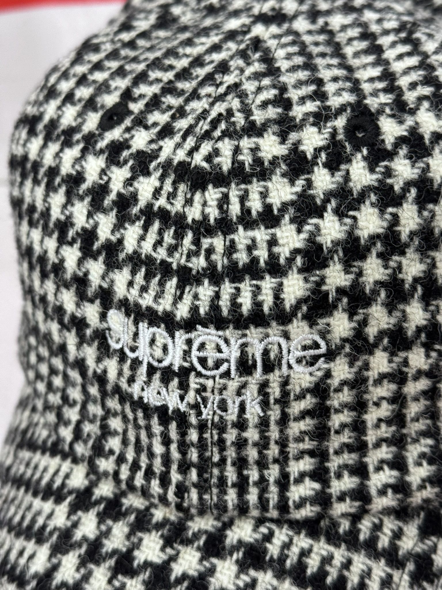 Supreme Supreme Harris Tweed Classic Logo 6-Panel Black Multi cap Size ONE SIZE - 2 Thumbnail