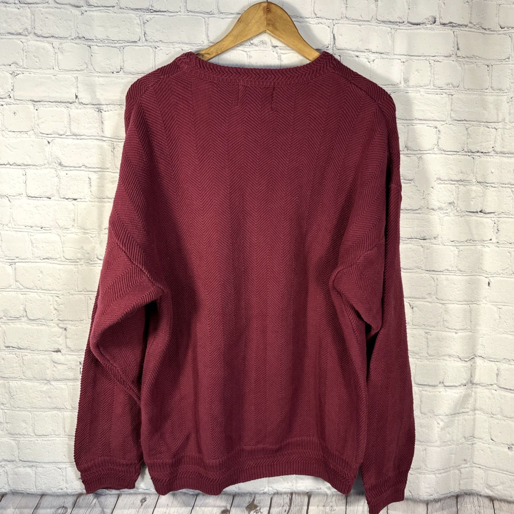 Ralph Lauren VINTAGE Ralph Lauren Men’s Burgundy XL Crest Cotton Cable Knit Pullover Sweater Shirt Size US XL / EU 56 / 4 - 3 Thumbnail