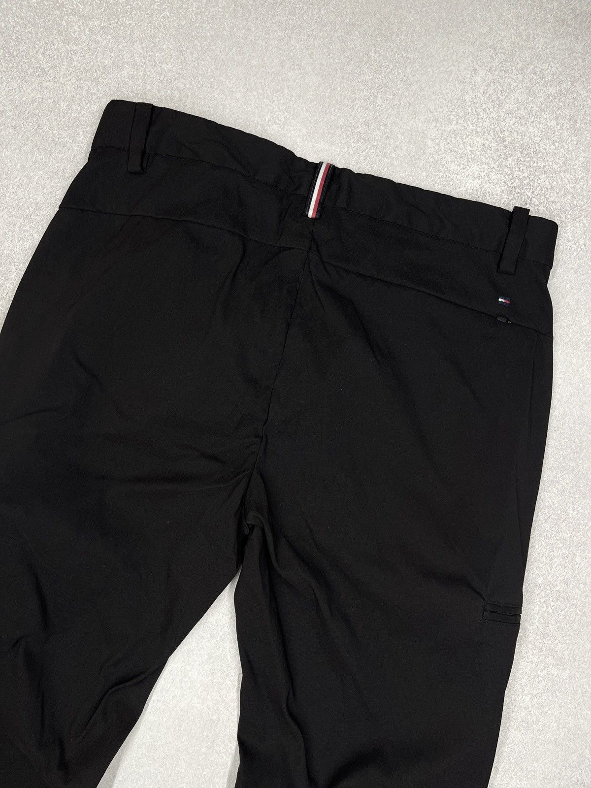 Tommy Hilfiger × Vintage Mens Tommy Hilfiger Tech Pants Black Stretch Size S Size US 30 / EU 46 - 8 Thumbnail