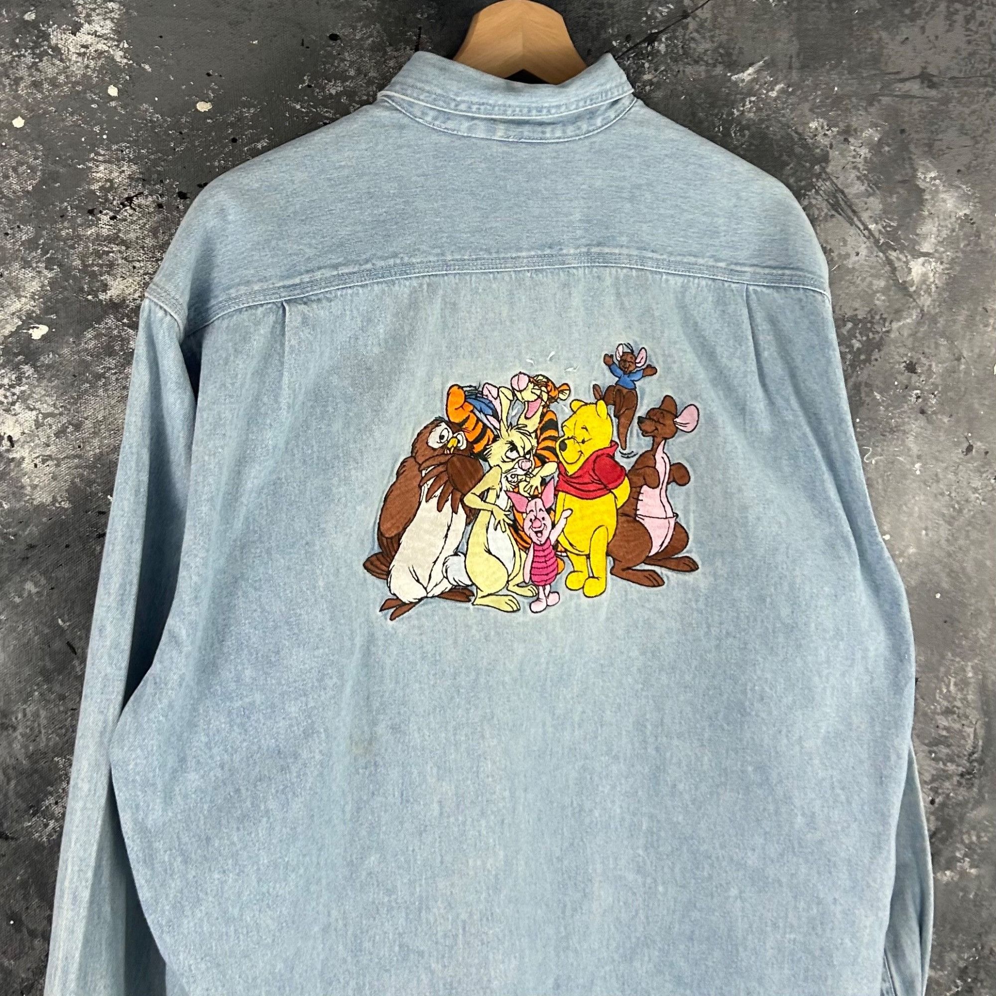 Disney Vintage Winnie the Pooh denim button shirt Size US L / EU 52-54 / 3 - 3 Thumbnail