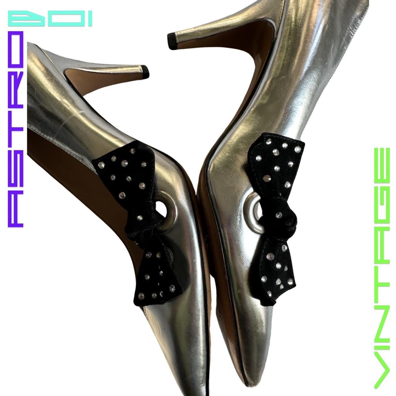 Marc Jacobs MARC JACOBS SILVER RETRO BOW HEELS size 8 US Size US 8 / IT 38 - 4 Thumbnail