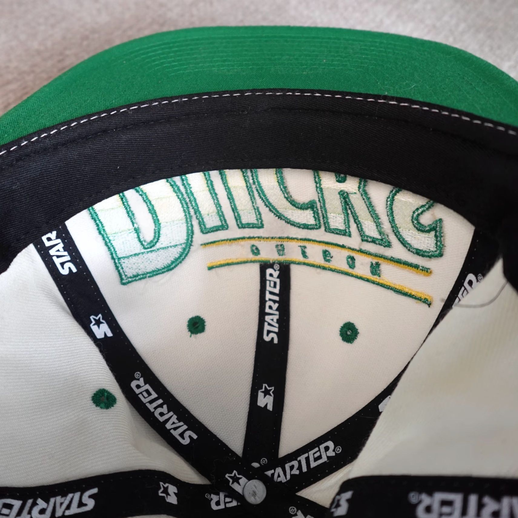 Starter Oregon Ducks Hat White Green Embroidered Starter Baseball Cap Mens One Size Adjustable Sports Theme Modern Size ONE SIZE - 6 Thumbnail