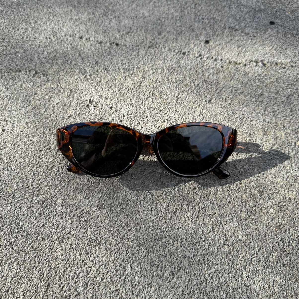 Other Y2K Unisex Sunglasses Retro Fashion Shades XY77117-03 Size ONE SIZE - 1 Thumbnail