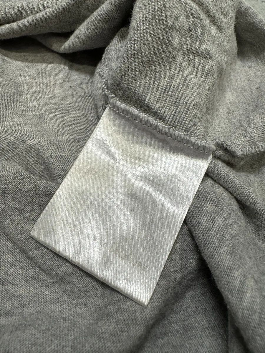 Gucci SS2008 Gucci Grey V Neck Birds Toocan T-Shirt Size US XS / EU 42 / 0 - 7 Thumbnail