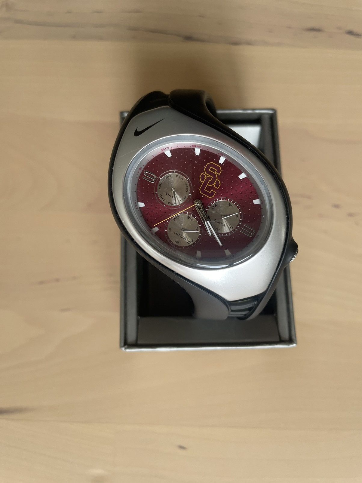 image of Montre Nike Triax in Red, Men's