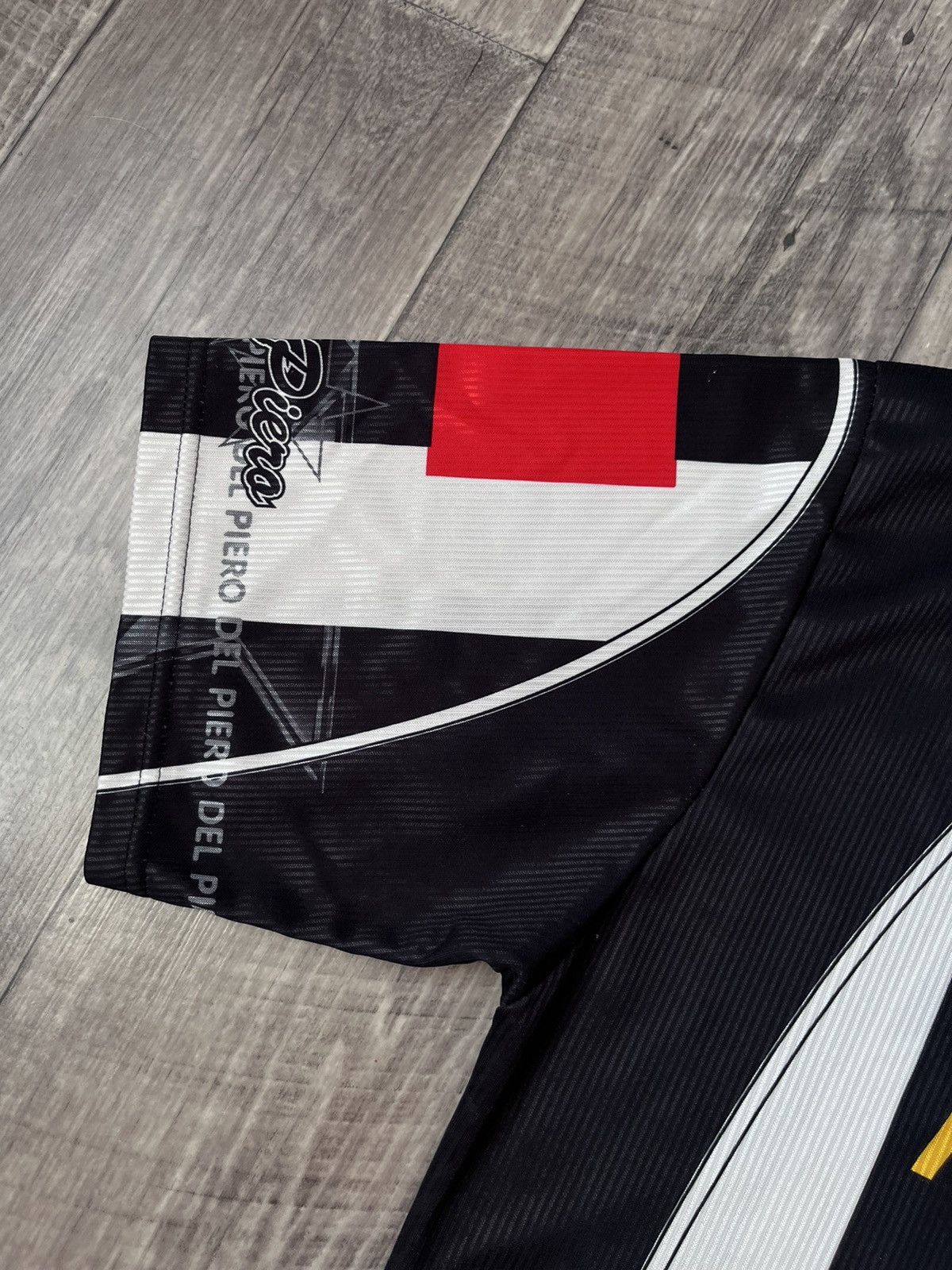 Vintage VINTAGE DEL PIERO JUVENTUS JERSEY SOCCER FOOTBALL BLOKE CORE Size US XL / EU 56 / 4 - 4 Thumbnail