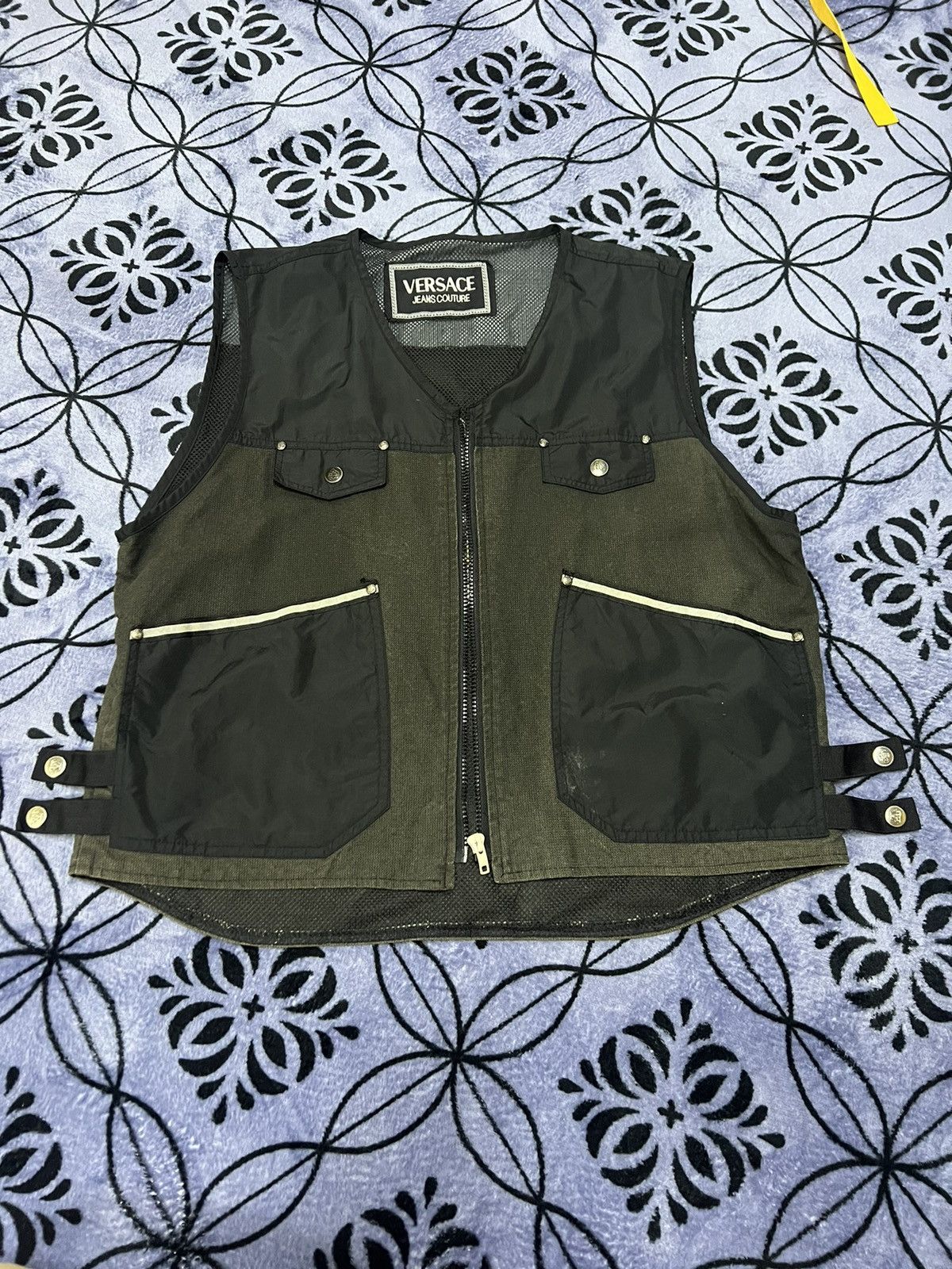 Versace Jeans Couture Versace Jeans Couture Vest - Authentic vintage item Size US L / EU 52-54 / 3 - 2 Thumbnail