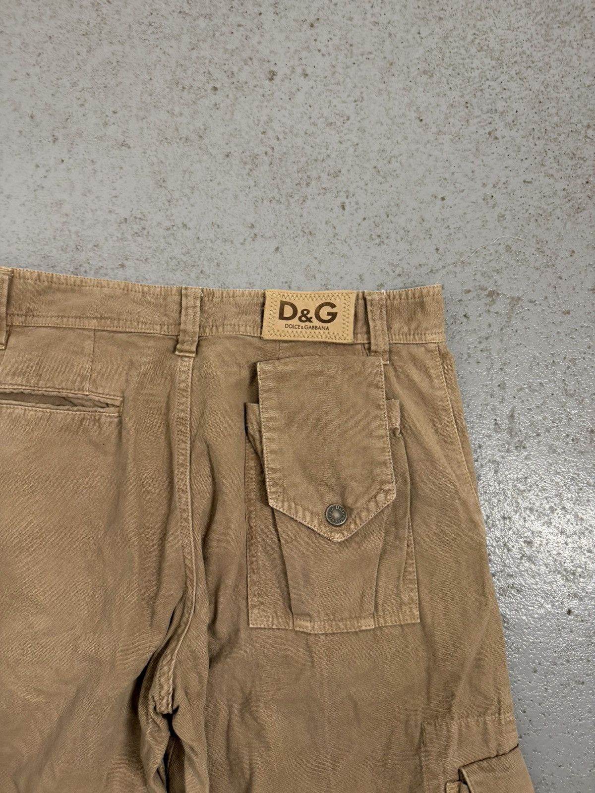 Dolce & Gabbana Dolce & Gabbana S/S 2005 Cargo Multi-pocket 3/4 Shorts Size US 33 - 13 Thumbnail