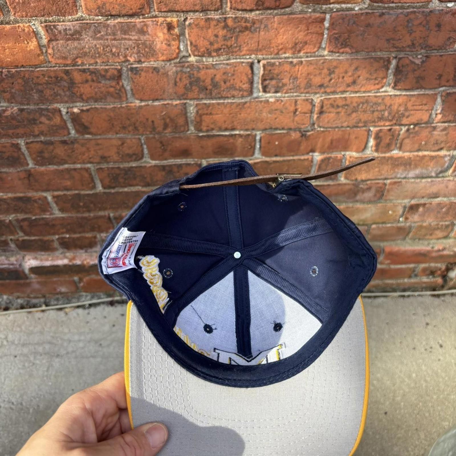 Other vintage university of Michigan strap back hat 90s OS Size ONE SIZE - 6 Thumbnail