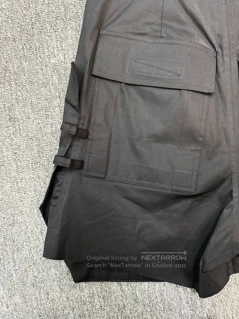 Rick Owens Rick Owens Black Cargo Shorts for Men. Size US 28 / EU 44 - 6 Thumbnail