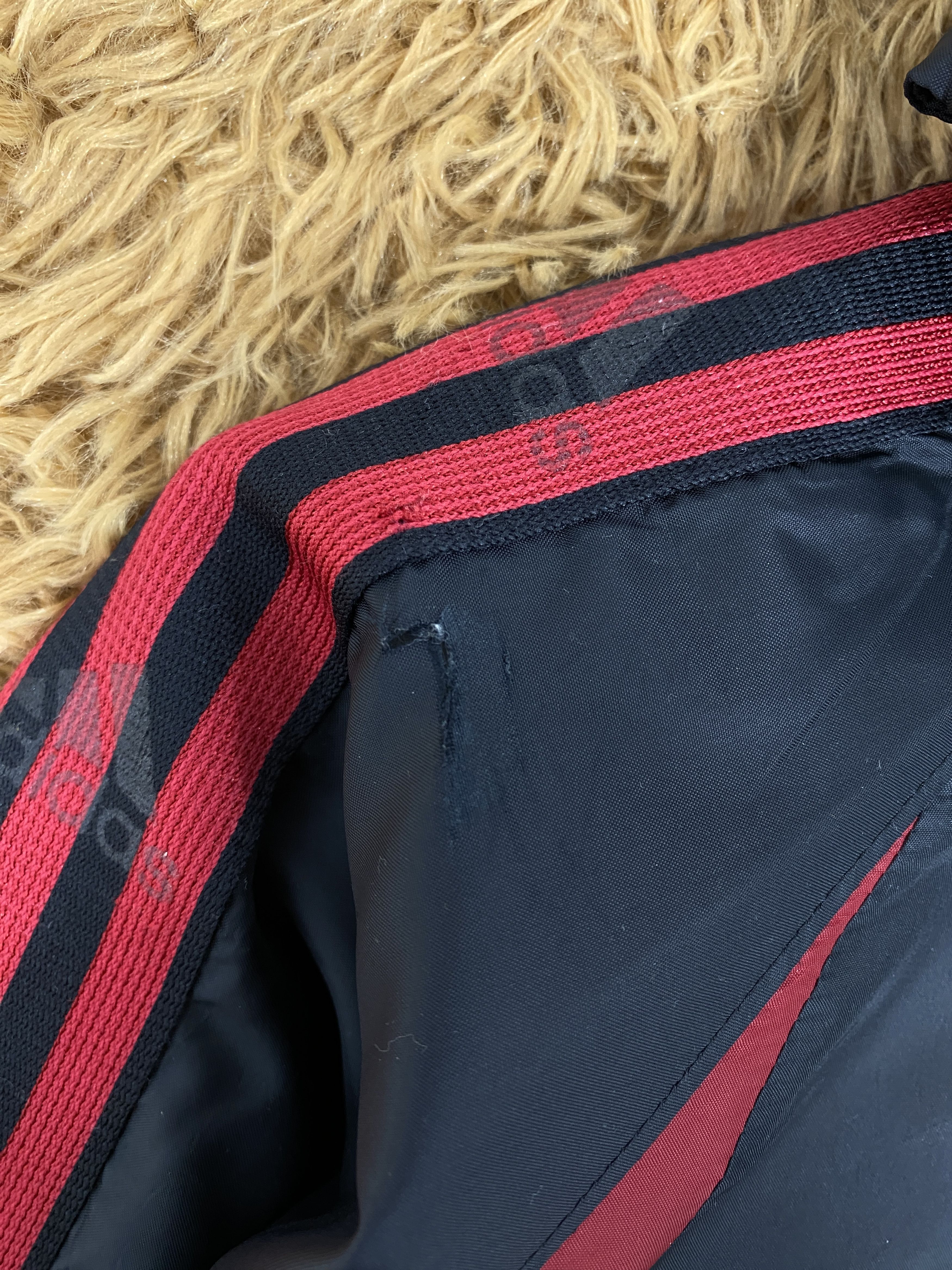 Adidas Vintage Adidas Red Stripes Hoodie Sherpa Lining Jacket J2268 Size US S / EU 44-46 / 1 - 3 Thumbnail