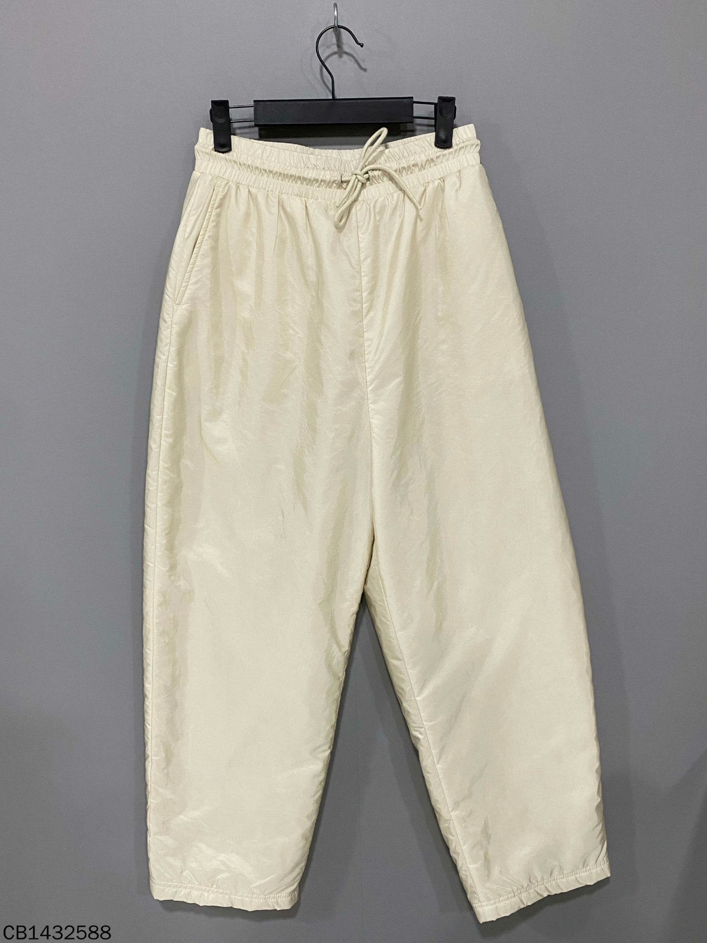 Prada Prada Nylon Casual Pants 34 Men Size US 34 / EU 50 - 1 Thumbnail