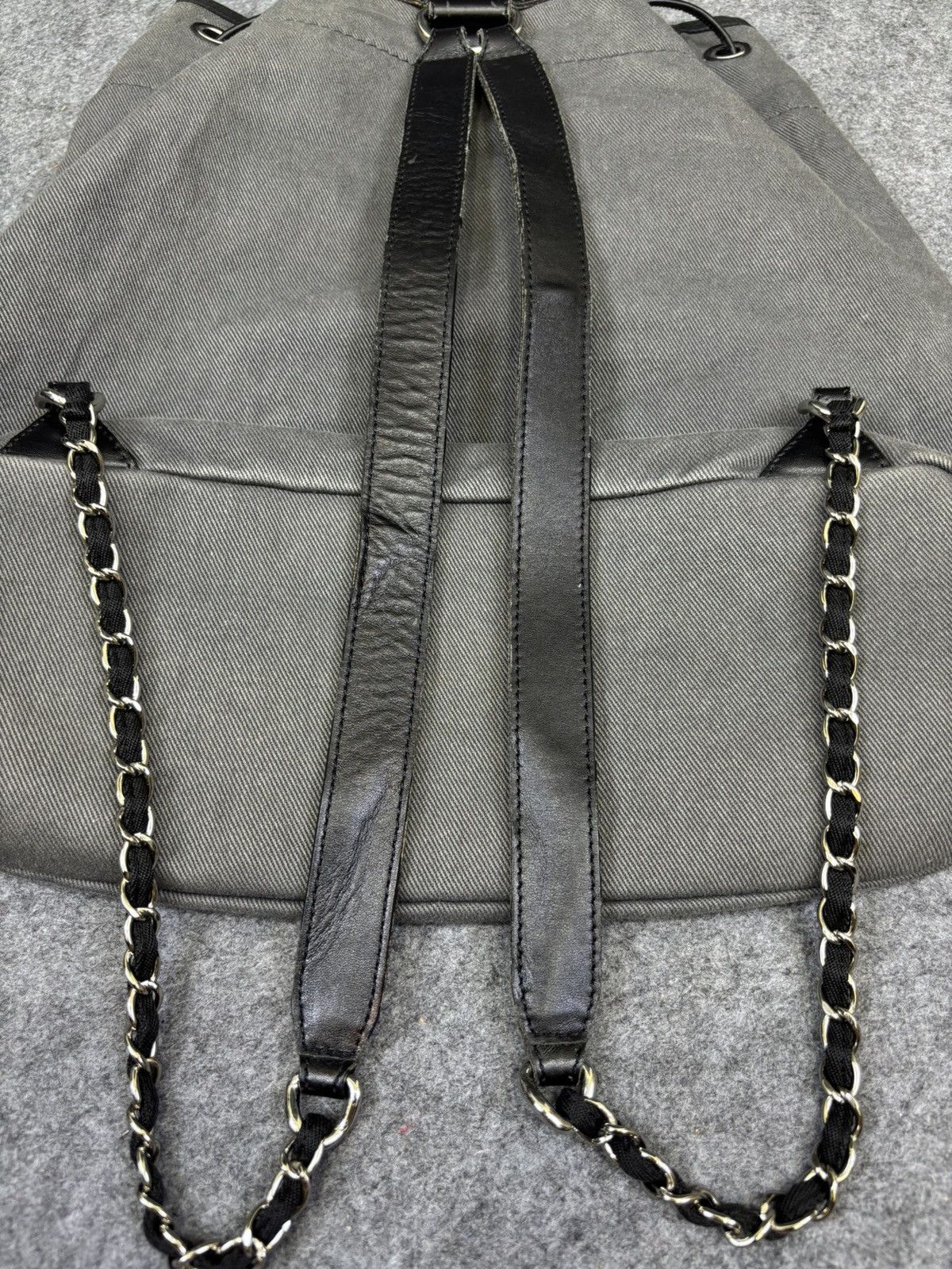 Chanel Chanel 31 Rue Cambon Paris Deauville Dark Grey Size ONE SIZE - 10 Thumbnail