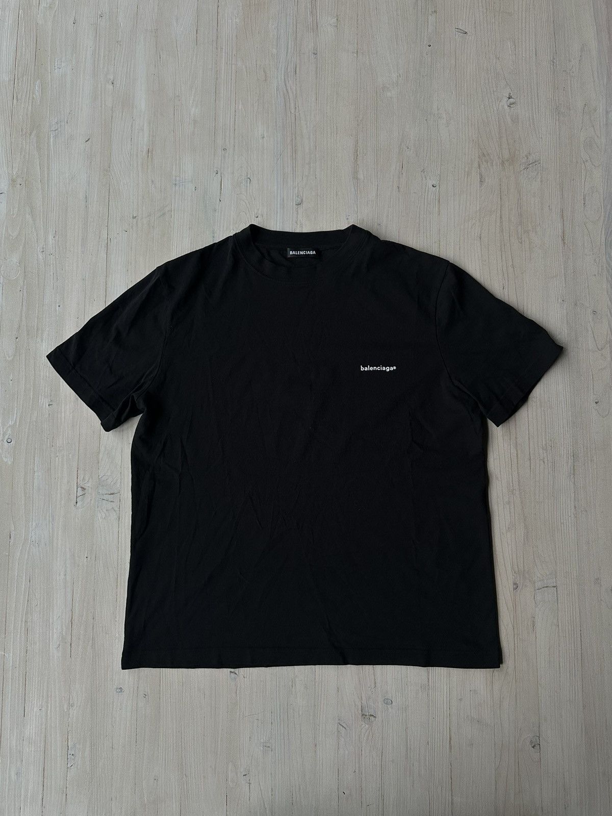 トップス BALENCIAGA Copyright Logo T-shirts Balenciaga Men's Copyright Logo T-Shirt | Neiman Marcus