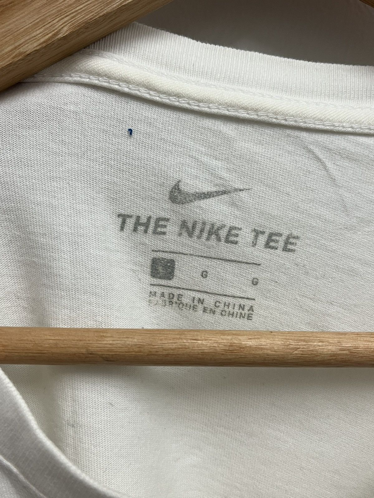 Nike Nike White Tee Shirt Size US L / EU 52-54 / 3 - 5 Thumbnail