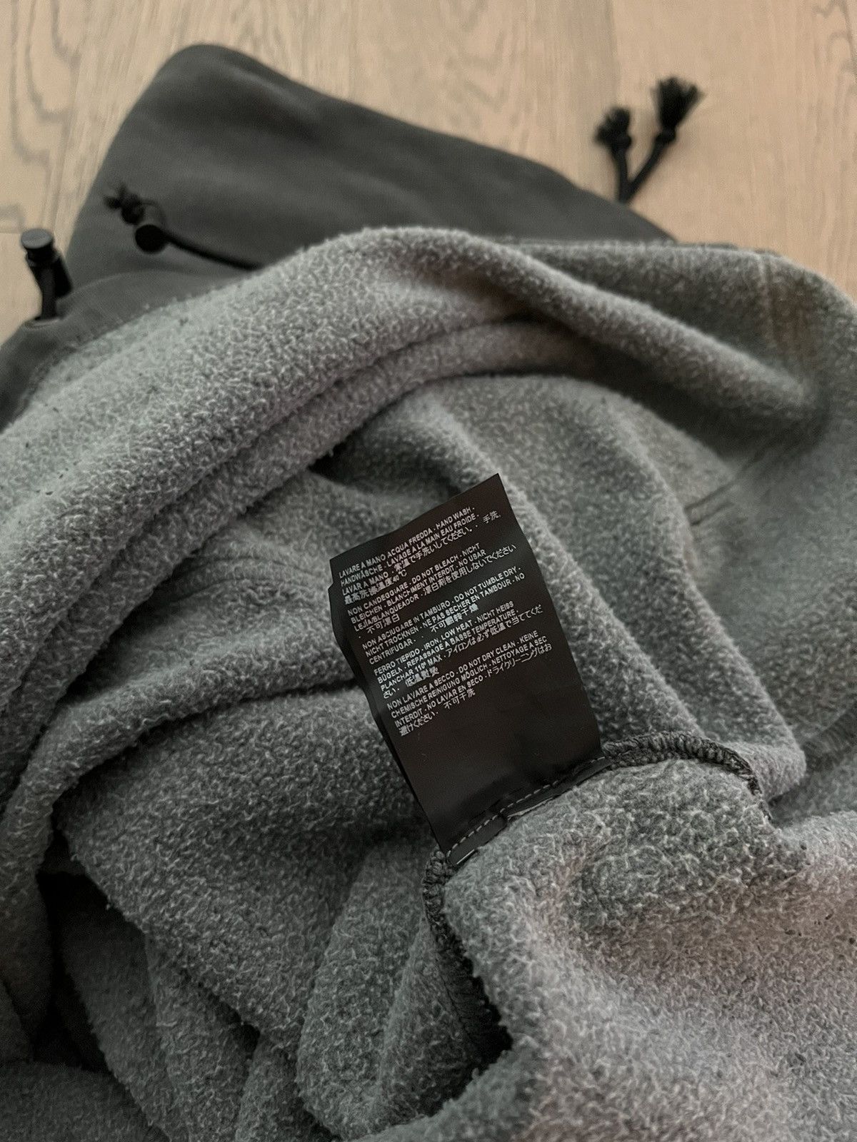 Balenciaga Balenciaga Europa hoodie S Size US S / EU 44-46 / 1 - 7 Thumbnail