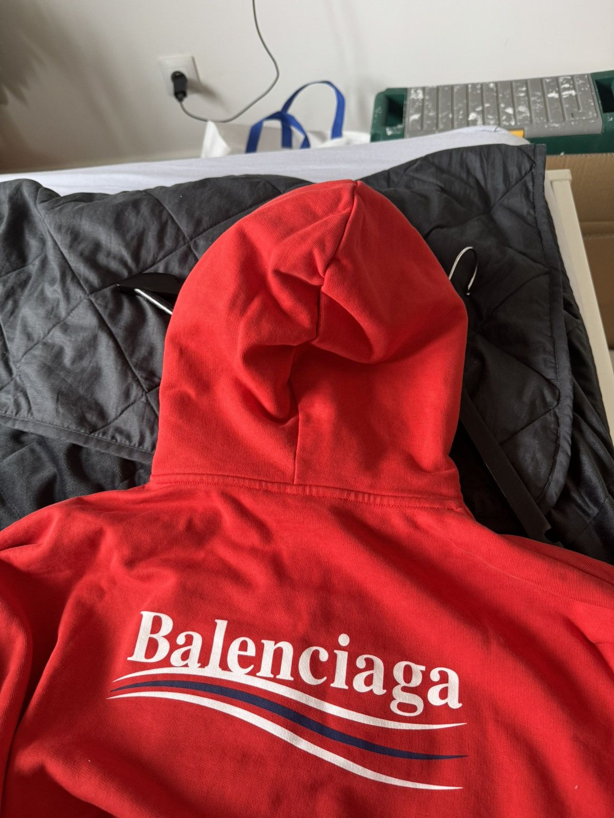 Balenciaga balenciaga political campaign hoodie oversize fit red rare Size US XS / EU 42 / 0 - 4 Thumbnail